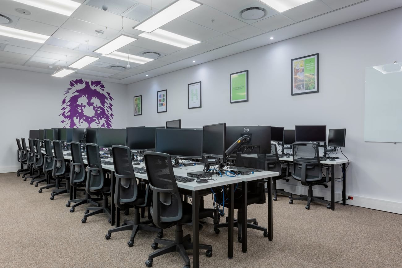 Company-Interior-Design-Confidential-Call-Centre