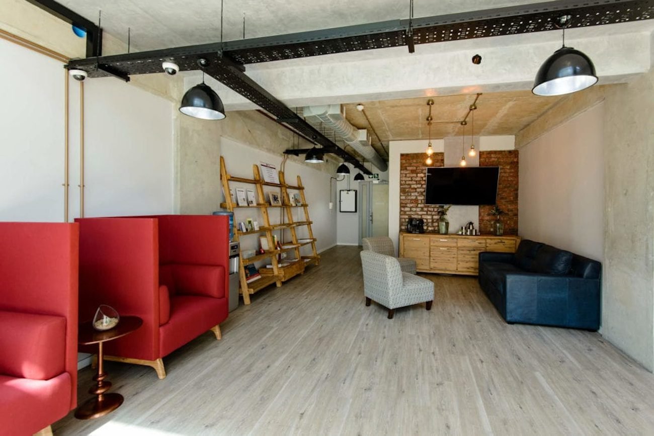 Company-Interior-Design-Path-11 (1)