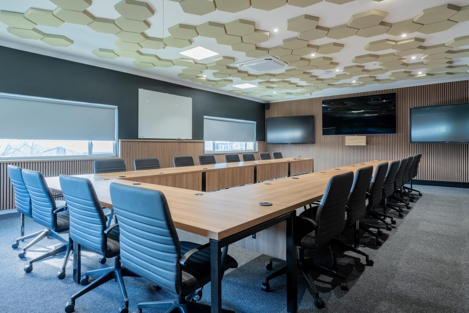 project-write-up-vastech-boardroom-1536x1024